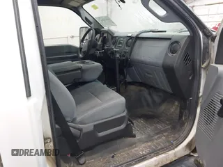 2016 Ford Super Duty F-250 SRW XL with VIN 1FDBF2B66GED17519, listed as a IAAI auction lot 41972443 with 333,161 mi miles. Bid and sale history available at carsss.com. Image 5.