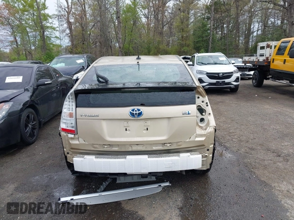 2011 Toyota Prius I with VIN JTDKN3DU3B1382269, listed as a IAAI auction lot 41982096 with 36,600 mi miles. Bid and sale history available at carsss.com. Image 17.
