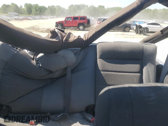 2007 Jeep Wrangler Unlimited Sahara with VIN 1J4GA59147L207482, listed as a Copart auction lot 55666615 with 151,525 mi miles and Salvage title. Bid and sale history available at DreamBid. Image 10.