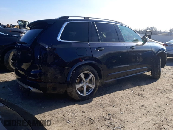 2019 Volvo XC90 Momentum z VIN YV4102PK8K1456992, wystawiony jako Copart lot #44600625 z przebiegiem 88 338 mil mil oraz Szkoda całkowita • Salvage title. Historia ofert i sprzedaży dostępna na DreamBid. Obrazek 3.