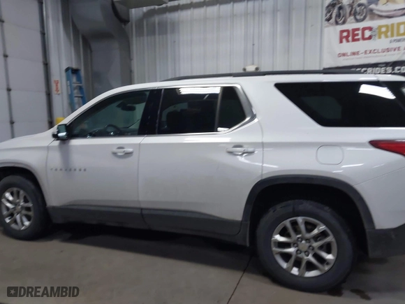 2020 Chevrolet Traverse LT Cloth with VIN 1GNEVGKW8LJ230702, listed as a IAAI auction lot 41137563 with 70,222 mi miles. Bid and sale history available at carsss.com. Image 14.