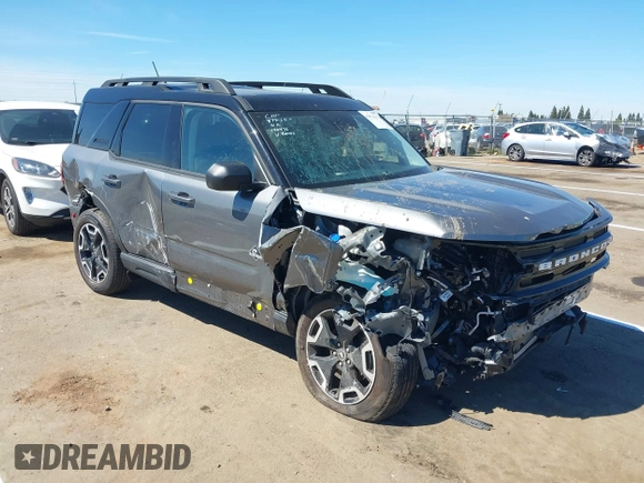 2024 Ford Bronco Sport Outer Banks z VIN 3FMCR9C62RRE45968, wystawiony jako IAAI lot #41871835 z przebiegiem 7 520 mil mil oraz . Historia ofert i sprzedaży dostępna na DreamBid. Obrazek 1.