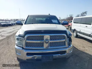 2018 Ram 2500 Laramie with VIN 3C6UR5NL0JG370294, listed as a IAAI auction lot 41637107 with 153,041 mi miles. Bid and sale history available at carsss.com. Image 12.