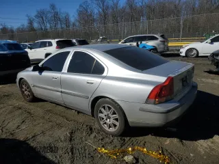 2003 Volvo S60 2.4L with VIN YV1RS61T132255062, listed as a Copart auction lot 42926315 with 0 mi miles and Salvage Title. Bid and sale history available at carsss.com. Image 2.