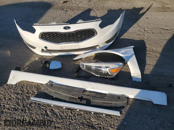 2014 Kia Cadenza Premium with VIN KNALN4D72E5130642, listed as a Copart auction lot 76027964 with 80,657 mi miles and Salvage Title. Bid and sale history available at carsss.com. Image 12.