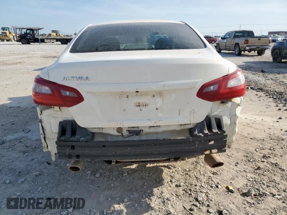 2018 Nissan Altima S with VIN 1N4AL3APXJC299981, listed as a Copart auction lot 51082245 with 62,442 mi miles and Salvage Title. Bid and sale history available at DreamBid. Image 6.