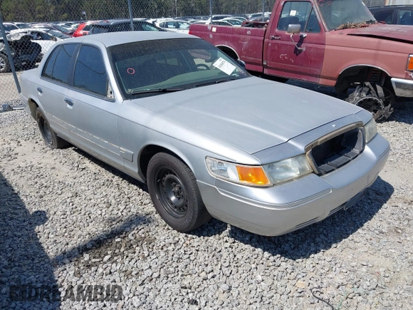 2001 Mercury Grand Marquis GS z VIN 2MEFM74W71X671429, wystawiony jako IAAI lot #41684570 z przebiegiem 155 334 mil mil oraz . Historia ofert i sprzedaży dostępna na DreamBid. Obrazek 1.