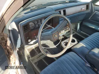 1985 Chevrolet El Camino z VIN 3GCCW80H2FS905566, wystawiony jako Copart lot #75897944 z przebiegiem 81 485 mil mil oraz Szkoda całkowita • Salvage title. Historia ofert i sprzedaży dostępna na DreamBid. Obrazek 8.