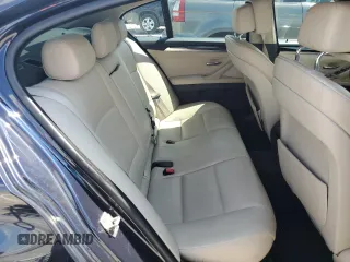 2012 BMW 5 Series 535i xDrive z VIN WBAFU7C5XCDU61442, wystawiony jako Copart lot #61270245 z przebiegiem 201 701 mil mil oraz Czysty tytuł • Clean title. Historia ofert i sprzedaży dostępna na DreamBid. Obrazek 10.