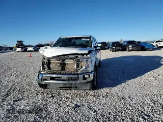 2021 Ford F-350 XL z VIN 1FT8W3BT2MED33447, wystawiony jako Copart lot #87724685 z przebiegiem 42 006 mil mil oraz Szkoda całkowita • Salvage title. Historia ofert i sprzedaży dostępna na DreamBid. Obrazek 10.