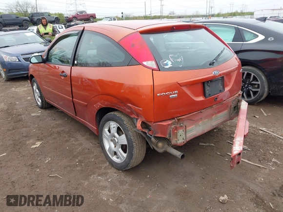 2005 Ford Focus S with VIN 3FAFP31N65R123039, listed as a IAAI auction lot 42010165 with 133,750 mi miles and . Bid and sale history available at carsss.com. Image 3.