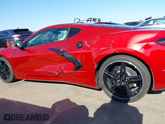 2022 Chevrolet Corvette 3LT with VIN 1G1YC2D4XN5113508, listed as a IAAI auction lot 42003979 with 9,186 mi miles. Bid and sale history available at carsss.com. Image 6.
