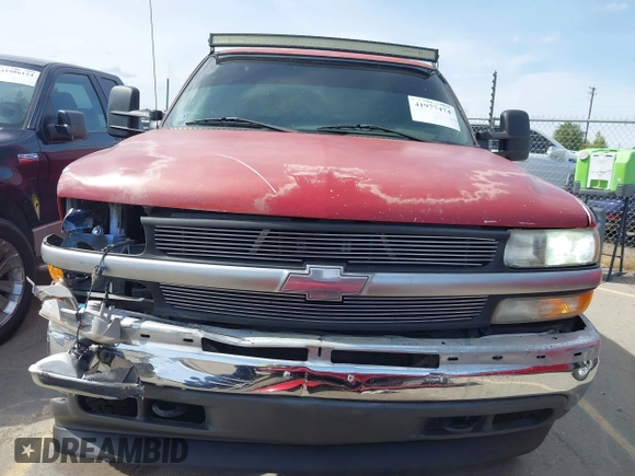 2002 Chevrolet Silverado 1500 LT with VIN 2GCEK19T321107487, listed as a IAAI auction lot 41977474 with 218,793 mi miles. Bid and sale history available at carsss.com. Image 12.