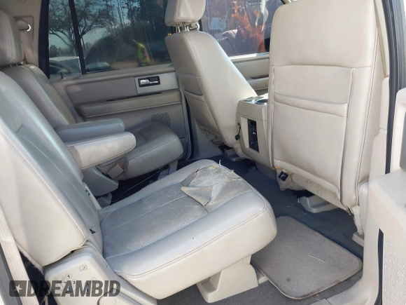 2008 Ford Expedition EL Limited with VIN 1FMFK195X8LA08217, listed as a IAAI auction lot 41638362 with 259,569 mi miles. Bid and sale history available at carsss.com. Image 8.