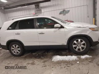 2012 Kia Sorento LX with VIN 5XYKTDA28CG217978, listed as a IAAI auction lot 41920274 with 151,978 mi miles. Bid and sale history available at carsss.com. Image 13.
