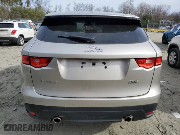 2017 Jaguar F-Pace 35t Prestige z VIN SADCK2BVXHA060972, wystawiony jako Copart lot #48649505 z przebiegiem 48 055 mil mil oraz Szkoda całkowita • Salvage title. Historia ofert i sprzedaży dostępna na DreamBid. Obrazek 6.