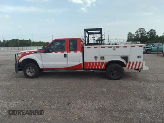 2016 Ford F-250 XL with VIN 1FD7X2B67GEC87417, listed as a IAAI auction lot 42014957 with 570,737 mi miles and . Bid and sale history available at DreamBid. Image 14.