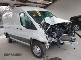 2024 Ford Transit Cargo with VIN 1FTBR2C82RKA94637, listed as a IAAI auction lot 41829528 with 16,901 mi miles and . Bid and sale history available at carsss.com. Image 1.
