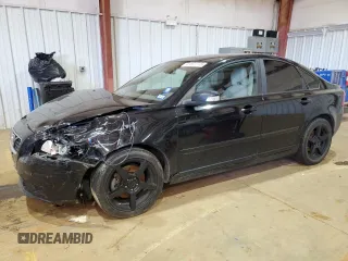 2011 Volvo S40 with VIN YV1672MS3B2539324, listed as a Copart auction lot 41871775 with 191,369 mi miles and Salvage Title. Bid and sale history available at carsss.com. Image 1.