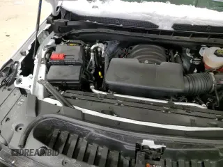 2024 Chevrolet Suburban RST z VIN 1GNSKEKD5RR263892, wystawiony jako Copart lot #87709295 z przebiegiem 17 652 mil mil oraz Szkoda całkowita • Salvage title. Historia ofert i sprzedaży dostępna na DreamBid. Obrazek 14.