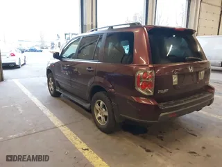 2008 Honda Pilot EX with VIN 5FNYF18458B031305, listed as a IAAI auction lot 41732685 with 204,556 mi miles. Bid and sale history available at carsss.com. Image 3.