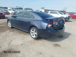 2012 Volkswagen Passat SE with VIN 1VWBH7A3XCC083374, listed as a IAAI auction lot 41585778 with 187,362 mi miles. Bid and sale history available at carsss.com. Image 3.