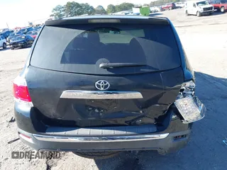 2013 Toyota Highlander with VIN 5TDZA3EH8DS046618, listed as a IAAI auction lot 41223251 with 148,568 mi miles and . Bid and sale history available at DreamBid. Image 16.
