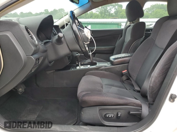 2010 Nissan Maxima S с VIN 1N4AA5AP2AC813341, выставлен на аукционе Copart как лот 58252995 с пробегом 184 911 миль миль и Списание • Salvage title. История ставок и продаж доступна на DreamBid. Изображение 7.