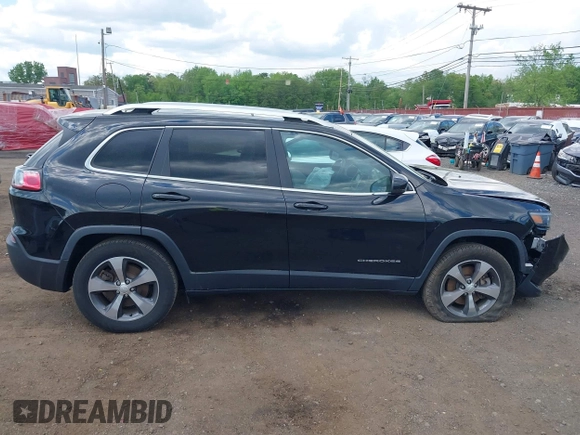 2019 Jeep Cherokee Limited with VIN 1C4PJMDX6KD457370, listed as a IAAI auction lot 42210162 with 50,303 mi miles and . Bid and sale history available at DreamBid. Image 13.
