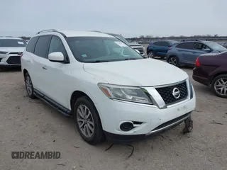 2016 Nissan Pathfinder S with VIN 5N1AR2MN4GC604456, listed as a IAAI auction lot 41369167 with 150,700 mi miles. Bid and sale history available at carsss.com. Image 1.