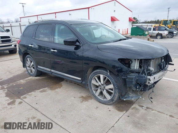 2014 Nissan Pathfinder SV with VIN 5N1AR2MM0EC698047, listed as a IAAI auction lot 41838837 with 159,818 mi miles. Bid and sale history available at carsss.com. Image 1.