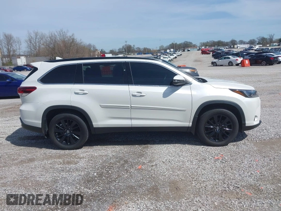 2019 Toyota Highlander SE with VIN 5TDJZRFH0KS620178, listed as a IAAI auction lot 41829974 with 73,701 mi miles. Bid and sale history available at carsss.com. Image 13.