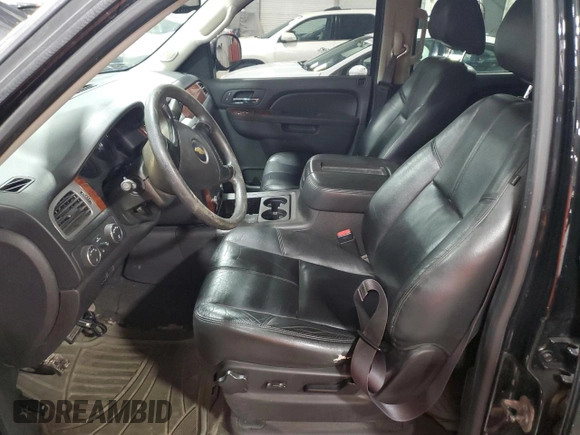 2013 Chevrolet Avalanche LT with VIN 3GNTKFE72DG230454, listed as a Copart auction lot 56172725 with 146,777 mi miles and Salvage title. Bid and sale history available at DreamBid. Image 7.