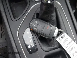 2020 Jeep Cherokee Latitude Plus with VIN 1C4PJLLB6LD605731, listed as a IAAI auction lot 41838561 with 87,384 mi miles. Bid and sale history available at carsss.com. Image 11.