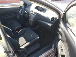 2012 Toyota Yaris z VIN JTDBT4K3XC1419289, wystawiony jako IAAI lot #41833860 z przebiegiem 167 221 mil mil oraz . Historia ofert i sprzedaży dostępna na DreamBid. Obrazek 5.