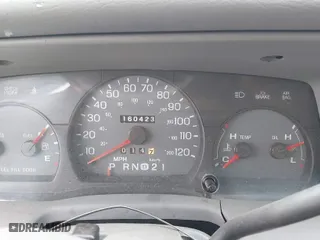 2001 Mercury Grand Marquis GS with VIN 2MEFM74W81X612809, listed as a IAAI auction lot 41697200 with 160,423 mi miles. Bid and sale history available at carsss.com. Image 7.