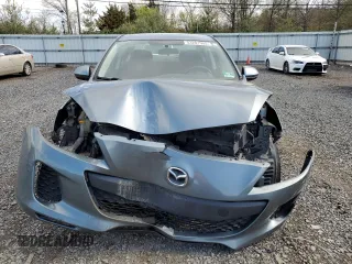 2013 Mazda 3 i SV with VIN JM1BL1TF8D1709748, listed as a Copart auction lot 53201555 with Not Provided miles and Salvage Title. Bid and sale history available at DreamBid. Image 5.