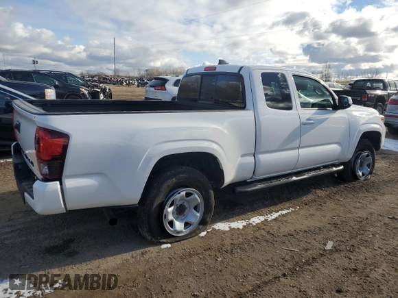 2022 Toyota Tacoma SR z VIN 3TYRX5GN7NT053790, wystawiony jako Copart lot #82523494 z przebiegiem 44 362 mil mil oraz Nie do naprawy • Non repairable. Historia ofert i sprzedaży dostępna na DreamBid. Obrazek 3.