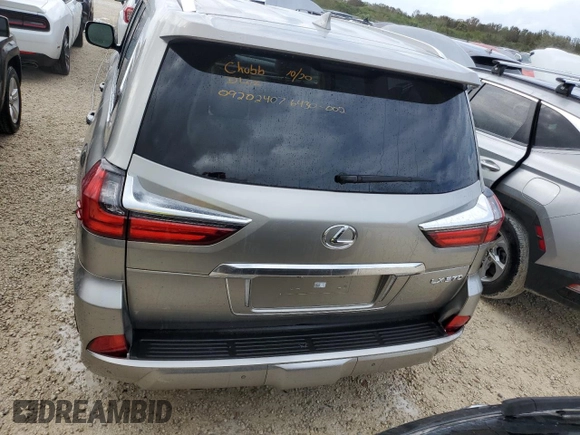 2021 Lexus LX 570 z VIN JTJDY7AX7M4336383, wystawiony jako Copart lot #77619174 z przebiegiem Nie podano mil oraz Szkoda całkowita • Salvage title. Historia ofert i sprzedaży dostępna na DreamBid. Obrazek 6.