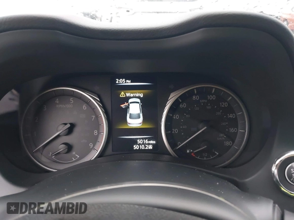 2024 Infiniti Q50 Luxe with VIN JN1EV7BP2RM600585, listed as a IAAI auction lot 41112238 with 5,016 mi miles and . Bid and sale history available at DreamBid. Image 7.