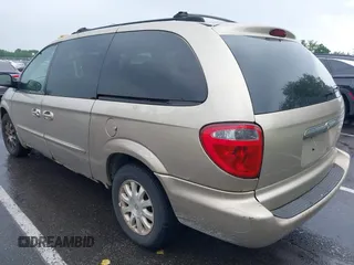 2003 Chrysler Town & Country LX z VIN 2C4GP44L13R132460, wystawiony jako IAAI lot #42467139 z przebiegiem 229 293 mil mil oraz . Historia ofert i sprzedaży dostępna na DreamBid. Obrazek 3.