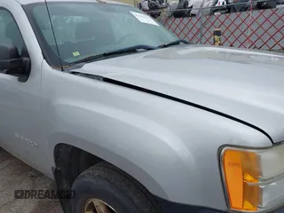 2010 GMC Sierra 1500 Work Truck z VIN 1GTPCTEX1AZ209435, wystawiony jako IAAI lot #42252554 z przebiegiem 172 989 mil mil oraz . Historia ofert i sprzedaży dostępna na DreamBid. Obrazek 14.