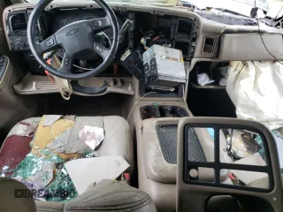 2004 Chevrolet Tahoe Z71 с VIN 1GNEK13T34R264169, выставлен на аукционе Copart как лот 57780135 с пробегом Не указан миль и На запчасти • Non repairable. История ставок и продаж доступна на DreamBid. Изображение 8.