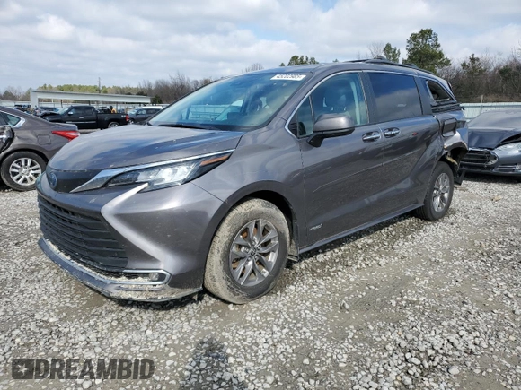 2021 Toyota Sienna XLE with VIN 5TDYRKEC1MS072223, listed as a Copart auction lot 45282985 with 81,311 mi miles and Salvage Title. Bid and sale history available at DreamBid. Image 1.