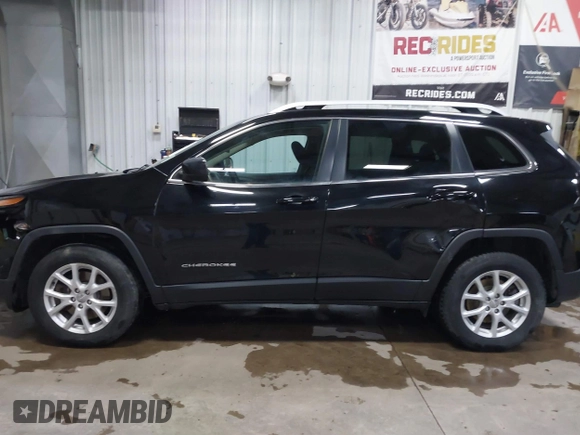 2017 Jeep Cherokee Latitude with VIN 1C4PJMCB1HW536996, listed as a IAAI auction lot 41497354 with 114,166 mi miles and . Bid and sale history available at DreamBid. Image 14.