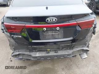 2021 Kia Forte LXS z VIN 3KPF24AD8ME284245, wystawiony jako IAAI lot #42451746 z przebiegiem 56 975 mil mil oraz . Historia ofert i sprzedaży dostępna na DreamBid. Obrazek 18.