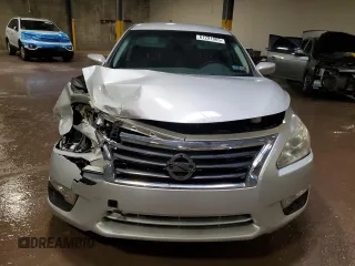 2015 Nissan Altima SL with VIN 1N4AL3AP2FN886820, listed as a Copart auction lot 61291065 with 98,579 mi miles and Salvage title. Bid and sale history available at DreamBid. Image 5.