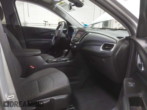 2021 Chevrolet Equinox LT z VIN 3GNAXUEV8MS116497, wystawiony jako IAAI lot #41944688 z przebiegiem 45 177 mil mil oraz . Historia ofert i sprzedaży dostępna na DreamBid. Obrazek 5.