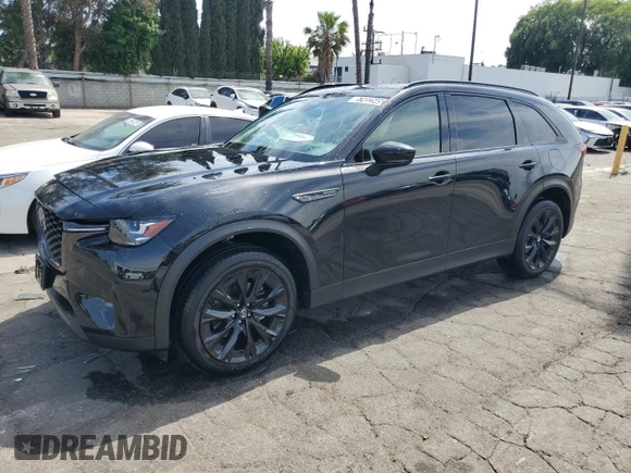2025 Mazda CX-90 Premium Sport z VIN JM3KKCHD0S1218357, wystawiony jako Copart lot #57452545 z przebiegiem 1 097 mil mil oraz Szkoda całkowita • Salvage title. Historia ofert i sprzedaży dostępna na DreamBid. Obrazek 2.
