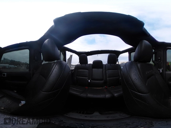 2019 Jeep Wrangler Unlimited Sahara with VIN 1C4HJXEG8KW627530, listed as a IAAI auction lot 42122544 with 118,064 mi miles and . Bid and sale history available at DreamBid. Image 18.